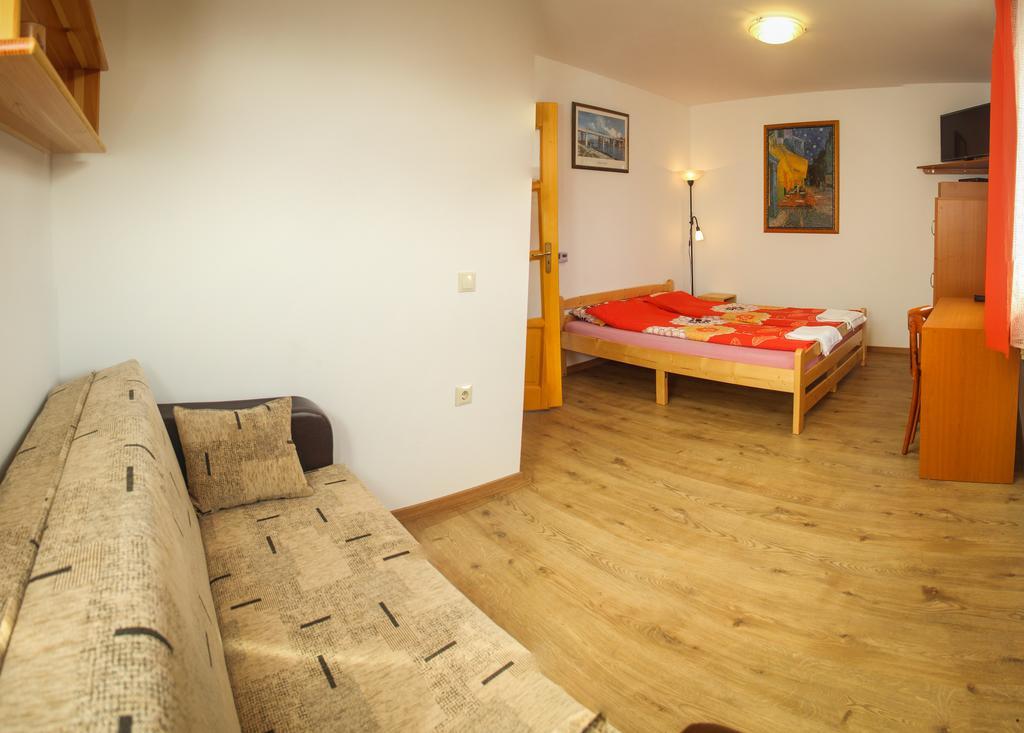 Aqua Thermal Soterapia Es Apartmanhaz Puspokladany Exterior photo